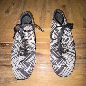 Nike Sneakers, Size 8.5, No Flaws